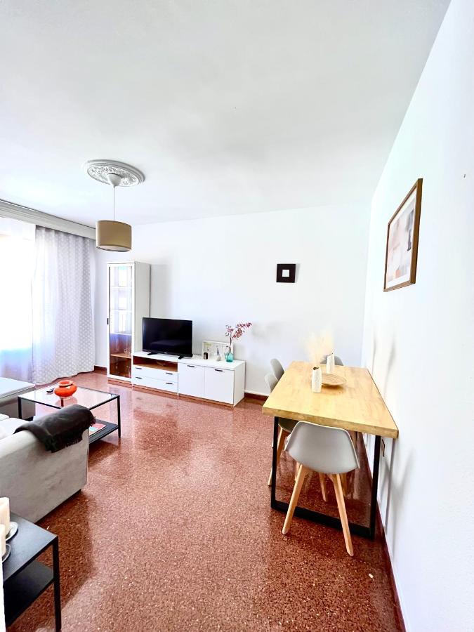 Vera Apartment, Acogedor Y Tranquilo En El Corazon De La Ciudad Antequera Exterior photo